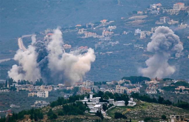 القاهرة الإخبارية هدوء وترقب يسود الحدود اللبنانية تحسبًا لرد حزب الله على الغارات الإسرائيلية