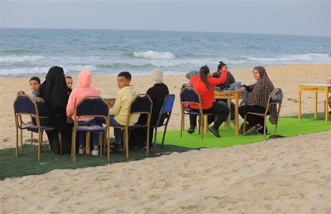 مجلس القبائل والعائلات المصرية يُنظم أطول مائدة إفطار ;بدون طعام; تضامنًا مع الشعب الفلسطيني | صور