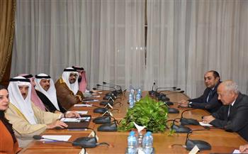 ​أبو الغيط يستقبل رئيس مجلس النواب البحريني ويؤكد قمة المنامة تُعقد في توقيت دقيق