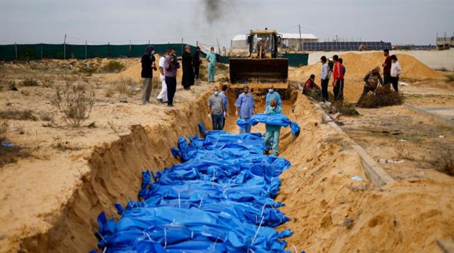 المفوضية الأوروبية تدعو إلى إجراء تحقيق مستقل ومحاسبة المسئولين بشأن المقابر الجماعية المكتشفة في غزة