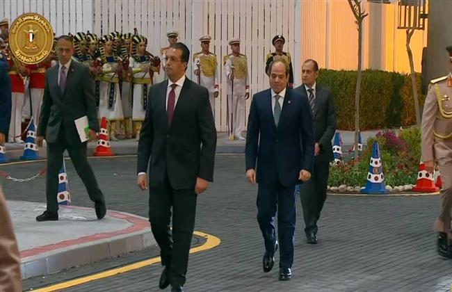 الرئيس السيسي يصل مقر البطولة العربية العسكرية للفروسية بالعاصمة الإدارية 